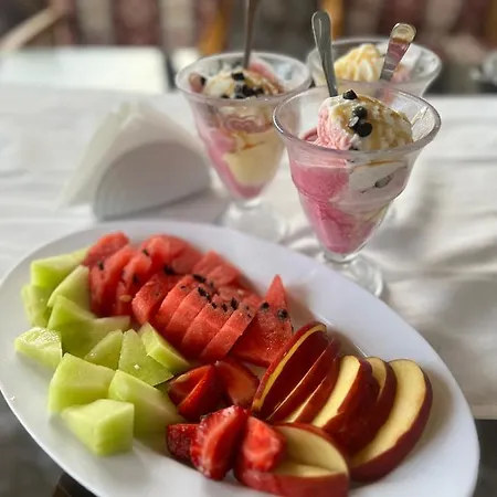 Esmeralda Butik Hotell Kızılot