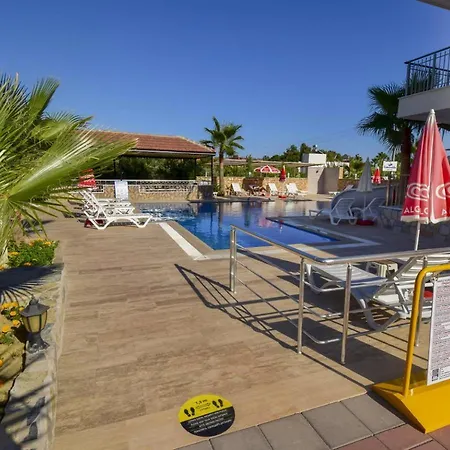 Esmeralda Butik Otel 3*