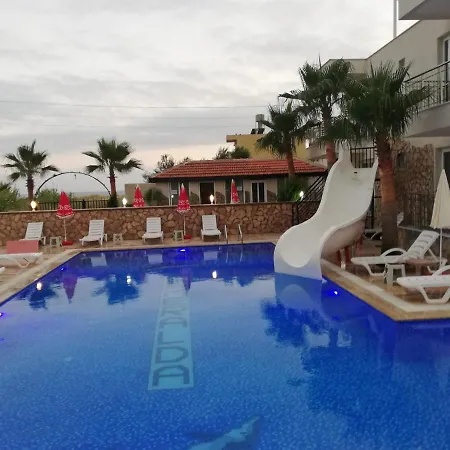 Esmeralda Butik 3* Kızılot